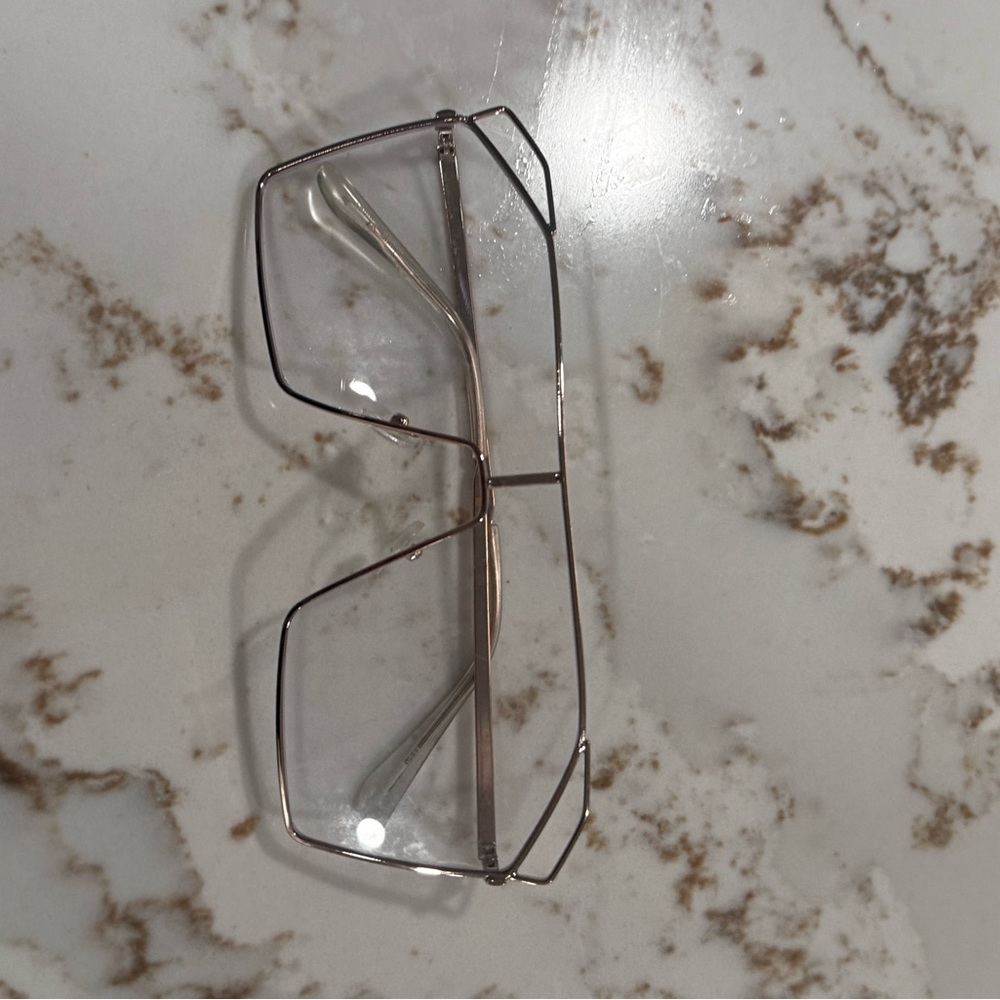 Stylish Geometric Wire Frame Glasses